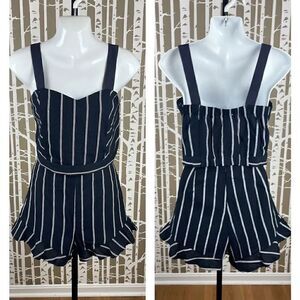 Coordinated Set Cropped Tank Top & High Waist Ruffled Shorts M